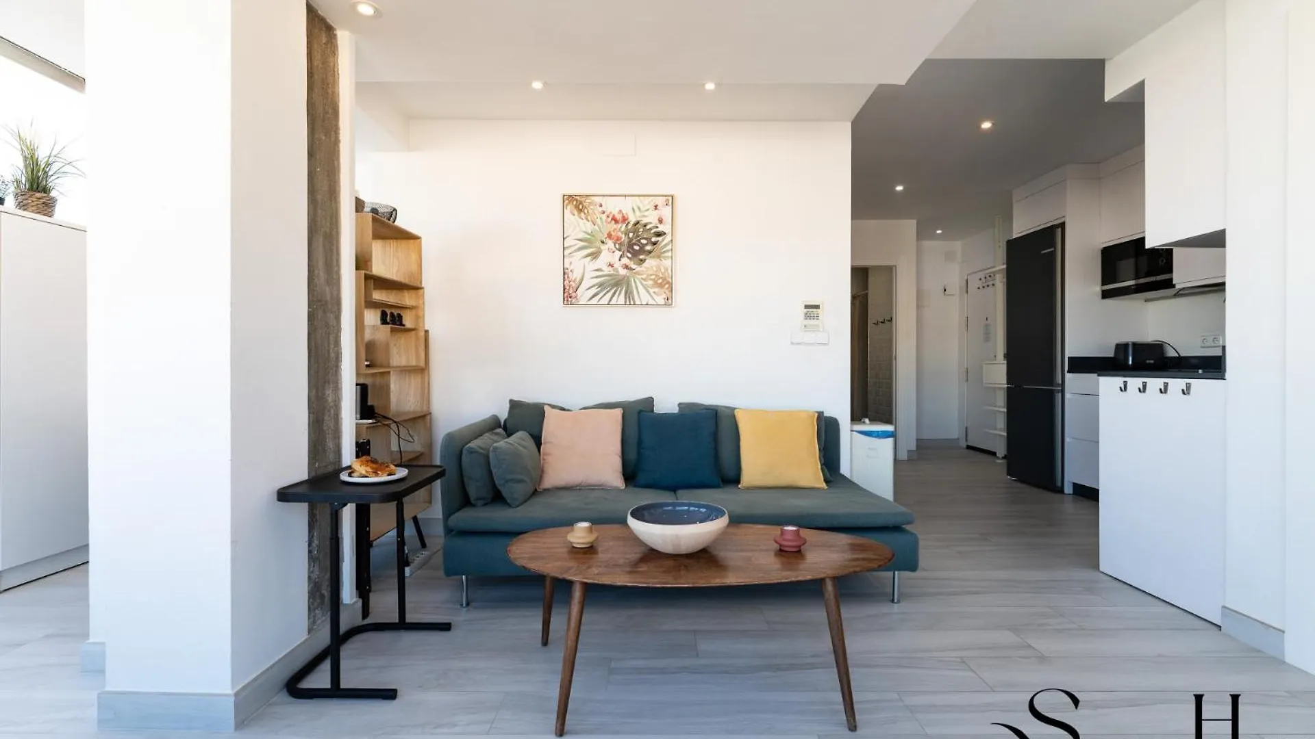 Exquisite Central 2 Bedroom Apt, Pool, Views Torremolinos Apartament