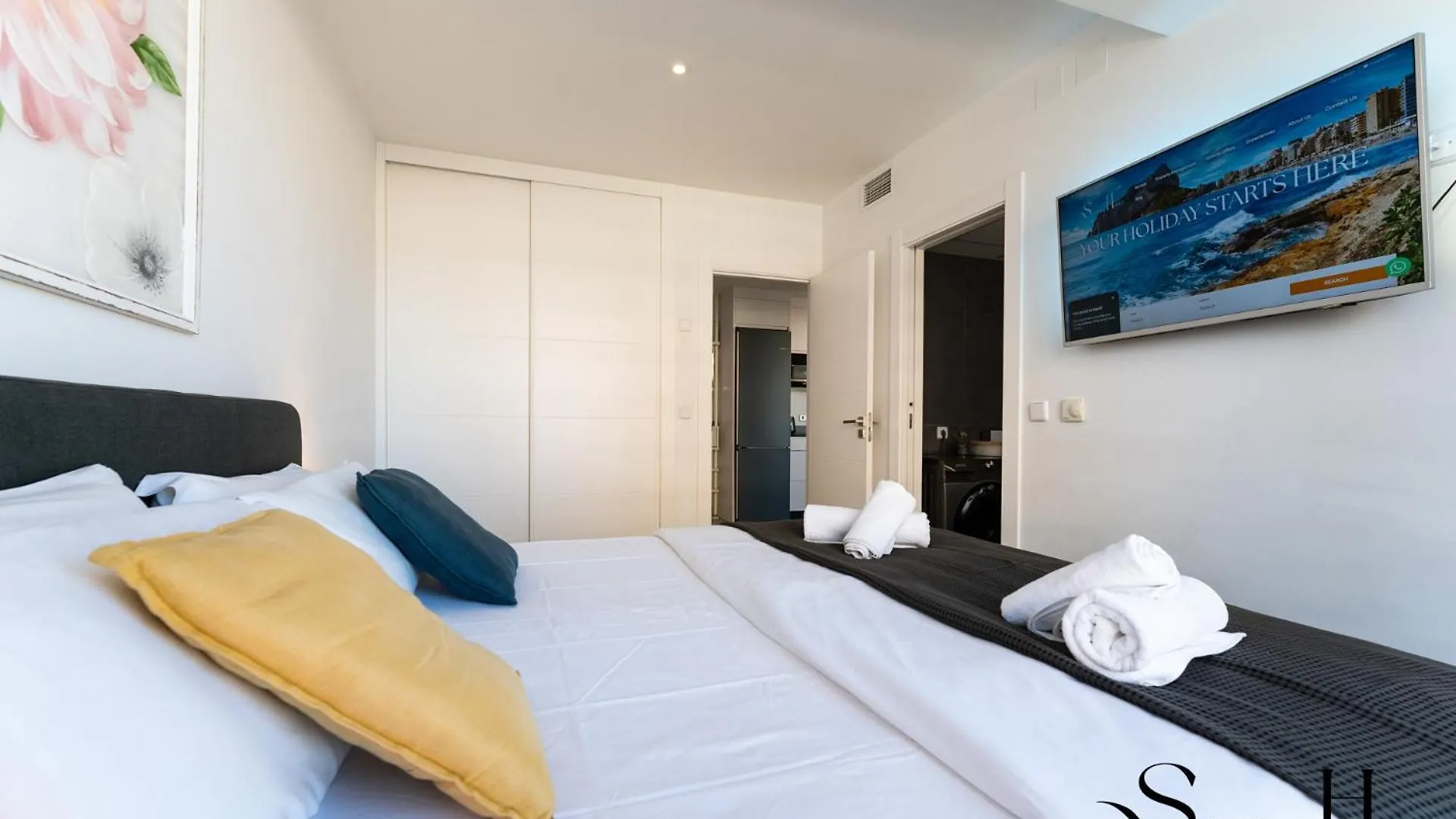 Exquisite Central 2 Bedroom Apt, Pool, Views Torremolinos 0*,  İspanya